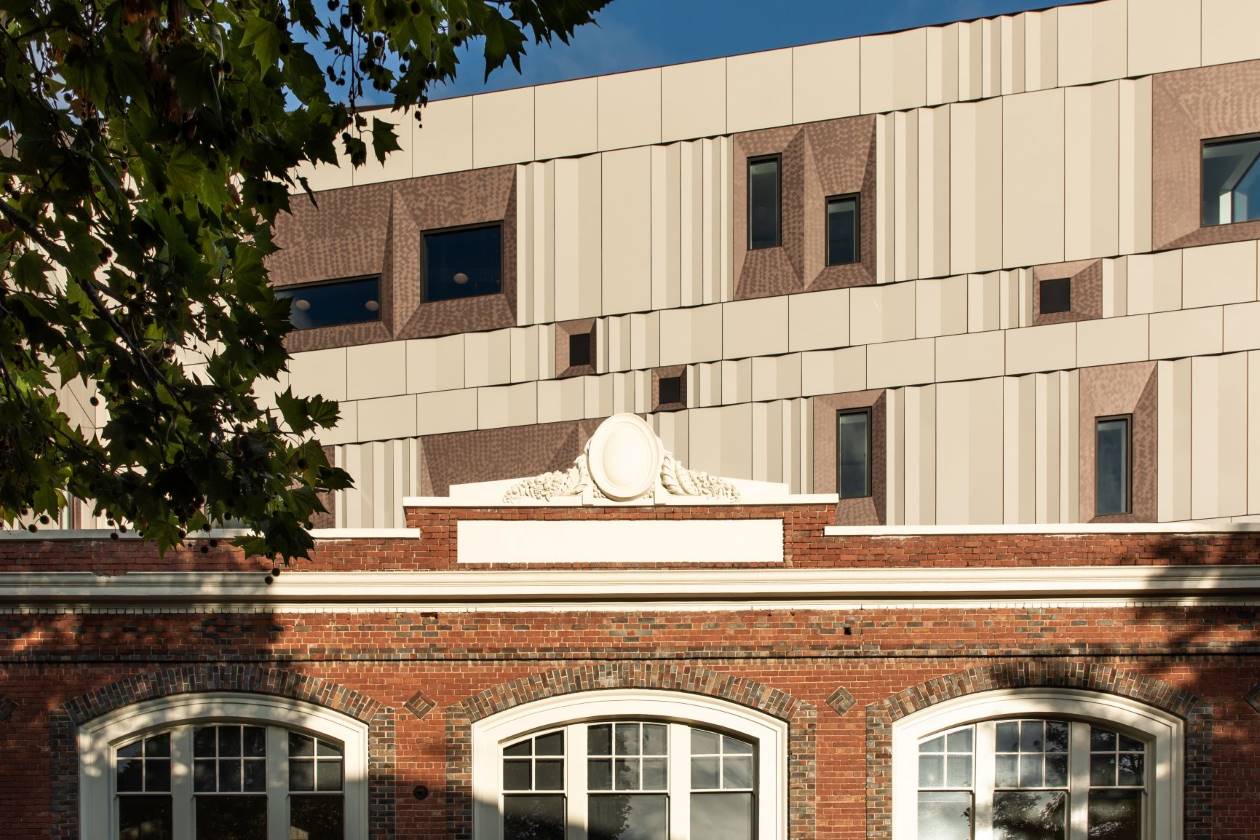 Hedberg garage facade