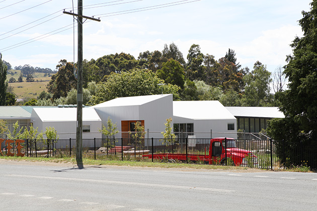 Liminal Architecture, Geeveston CFC, street elevation