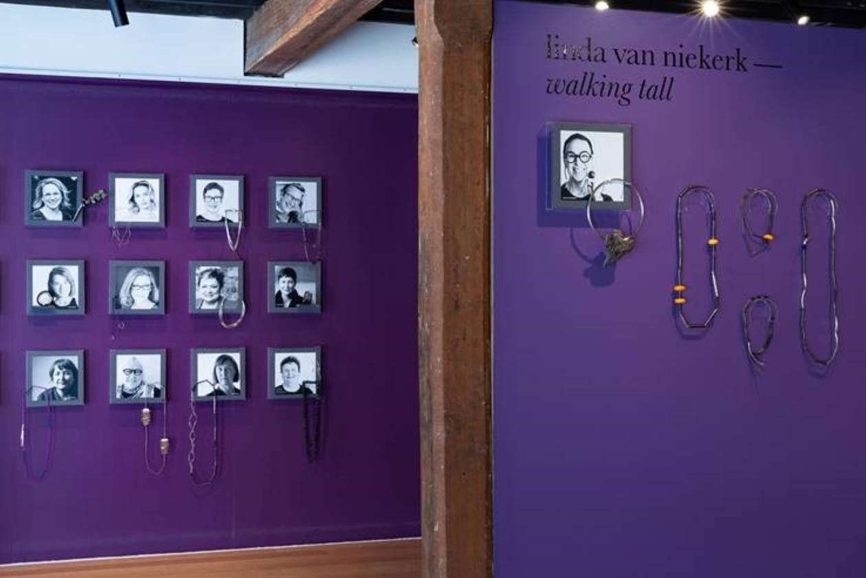 handmark exhibition purple wall